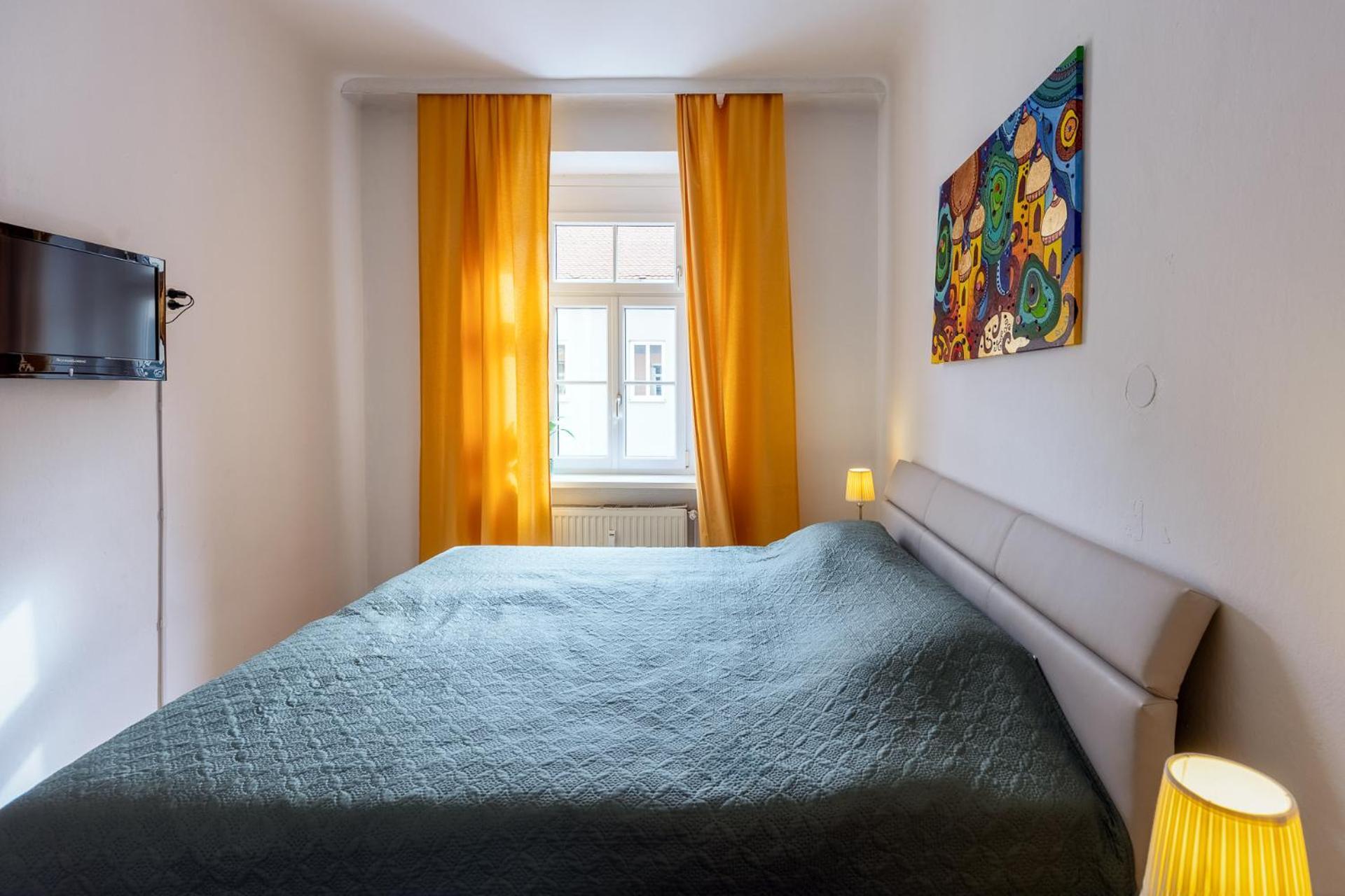 Sunny Citycenter Apartment - Graz Main Station Bagian luar foto