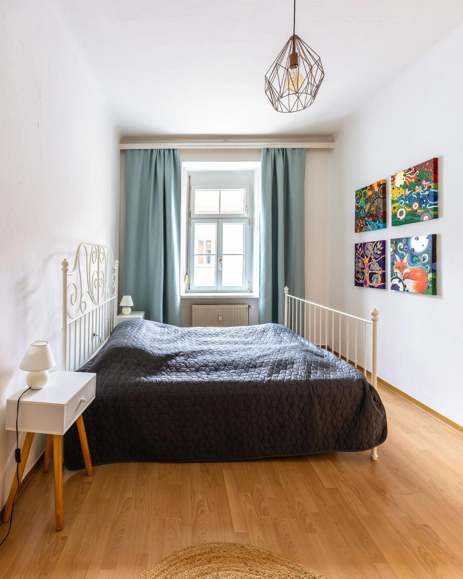 Sunny Citycenter Apartment - Graz Main Station Bagian luar foto