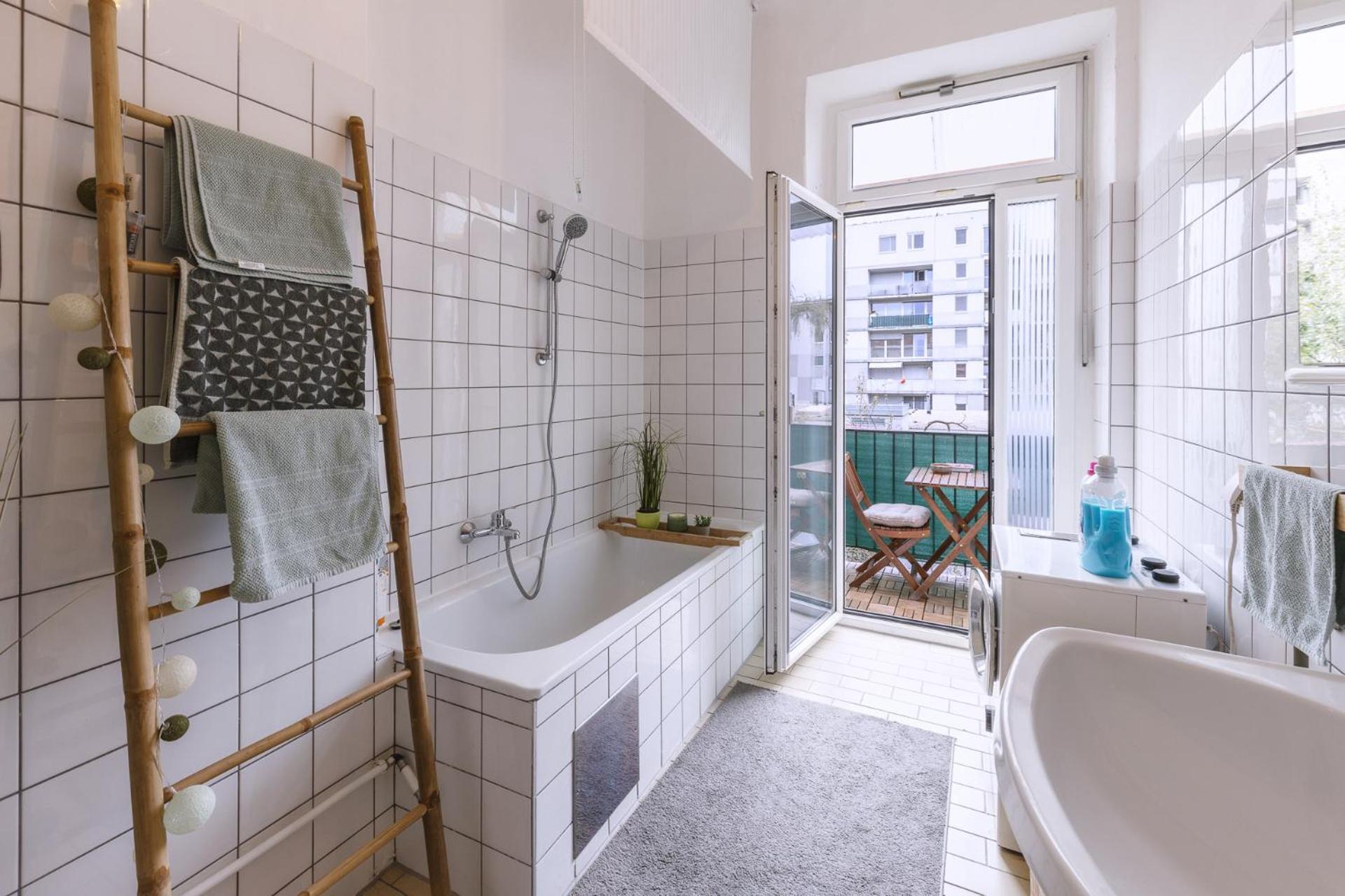 Sunny Citycenter Apartment - Graz Main Station Bagian luar foto
