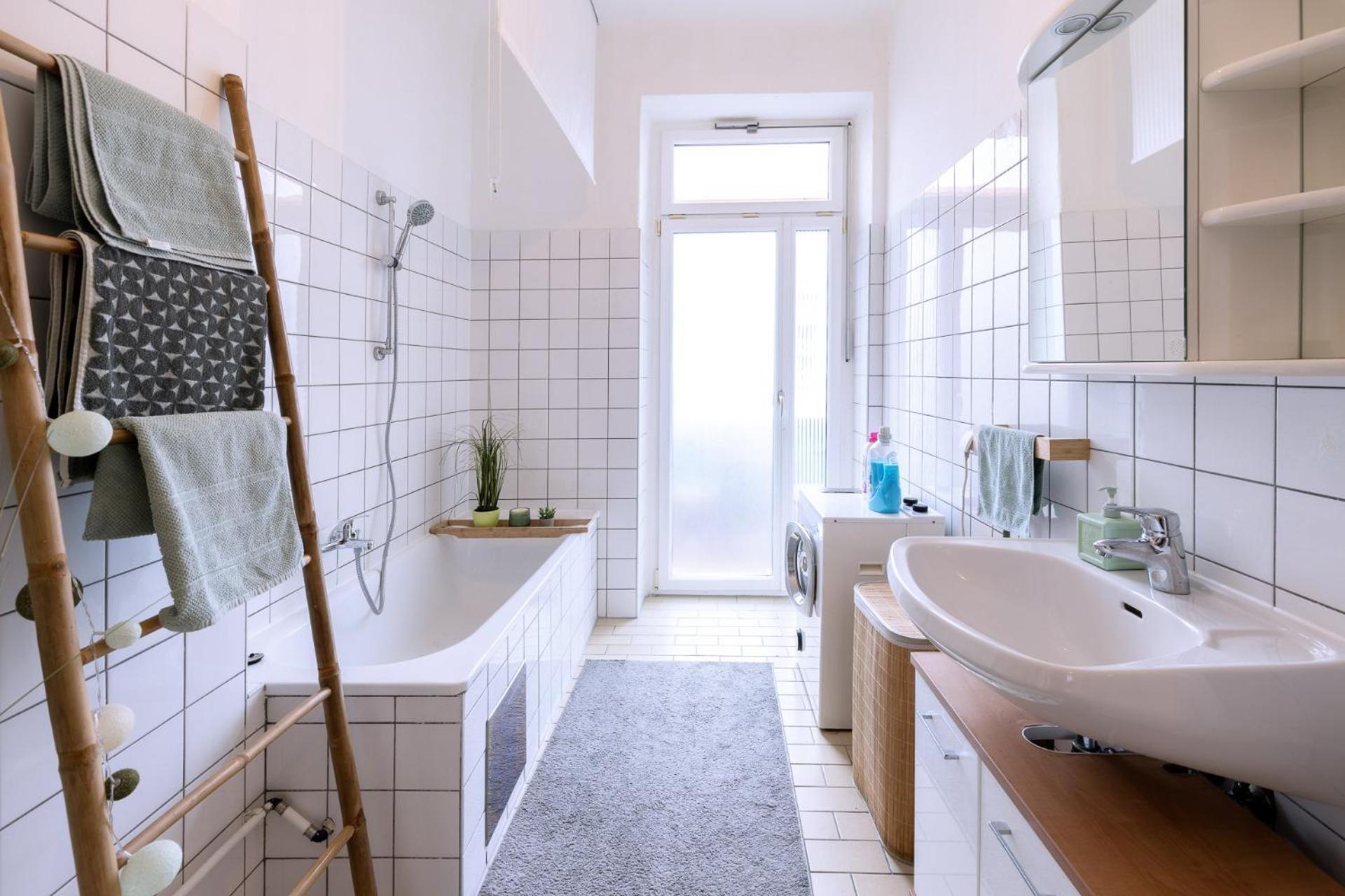 Sunny Citycenter Apartment - Graz Main Station Bagian luar foto